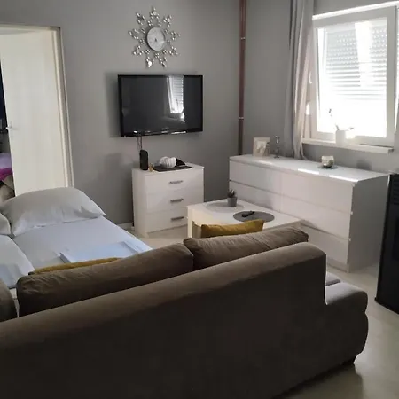 Guest house Seasons