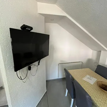 Seasons Guest house Hotonj
